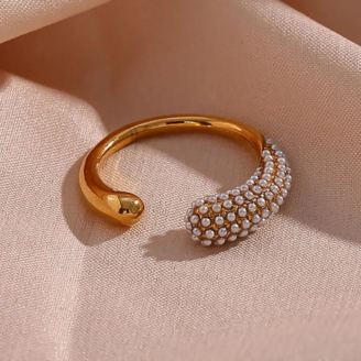 18KT Gold Plated Pearl Ring (Re-sizeable)